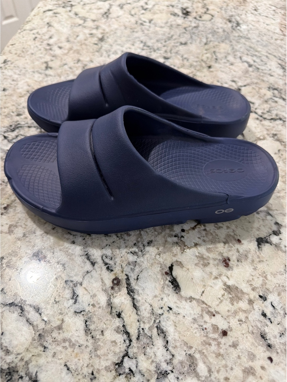 OOFOS OOahh Recovery Slide Sandals Navy Blue Unisex Men’s 8/Women’s 10/EU 41